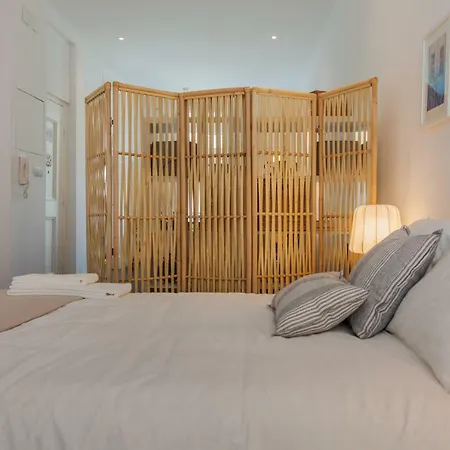 Typical Light Filled Graca Apt W Ac, By Timecooler Lisbon Exterior photo